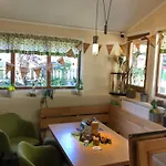 Heurigenbar *